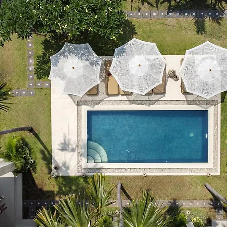 Отель Kalm Bali